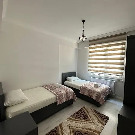 Apartment Merkezi Ferah Uzungol Yolu Uzerinde 3+1 Daire Trabzon